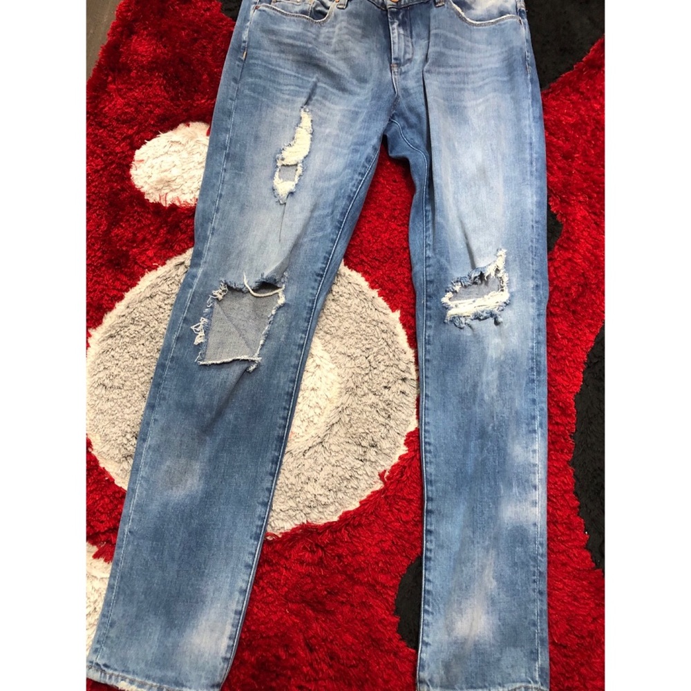 Blank NYC distressed skinny jeans